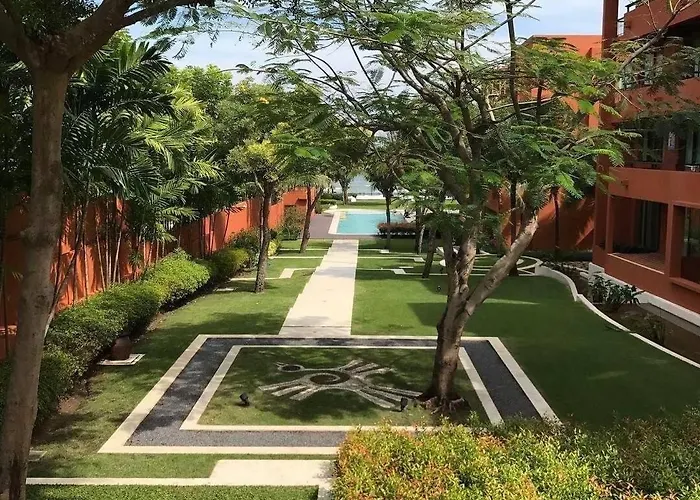 Front In Hua Hin Khao Tao