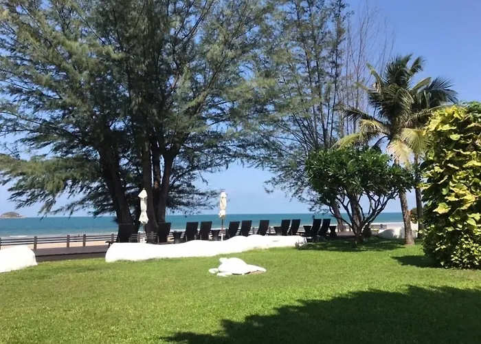 Front In Hua Hin Khao Tao