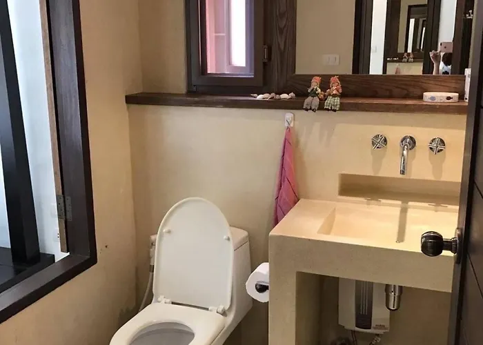 Apartment Front In Hua Hin Khao Tao